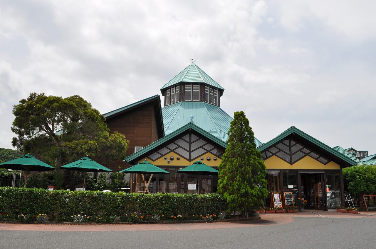 道の駅 とみうら 枇杷倶楽部