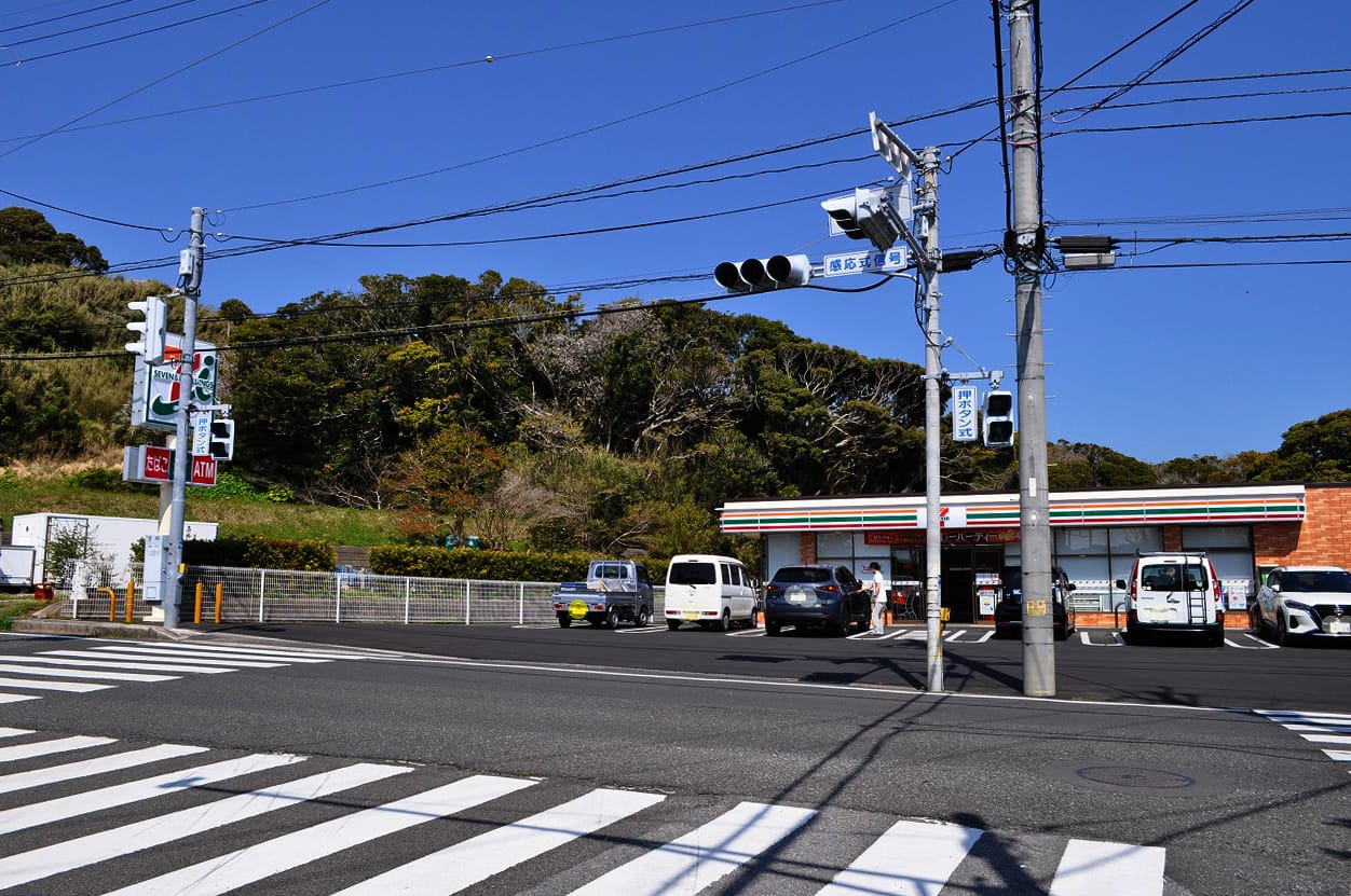 セブンイレブン藤原店