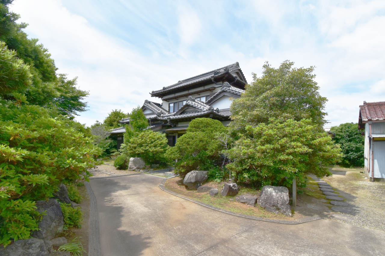 館山市広瀬　和の邸宅