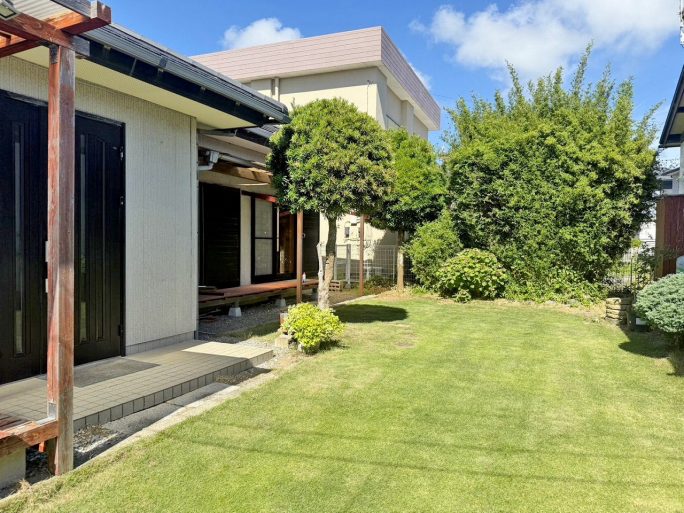 館山市八幡店舗