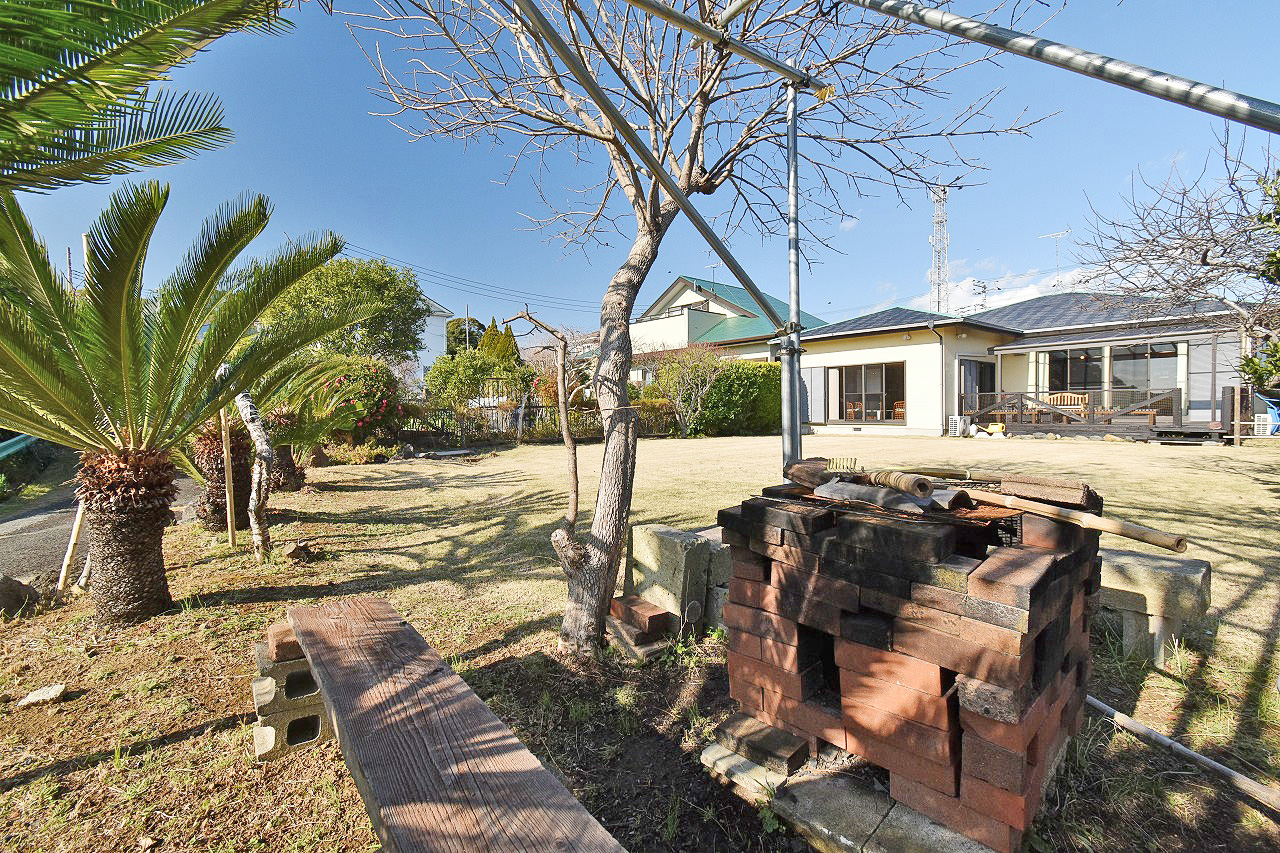 興津フラットハウス