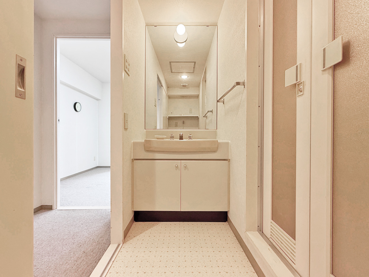 南房総市エスカール岩井9階