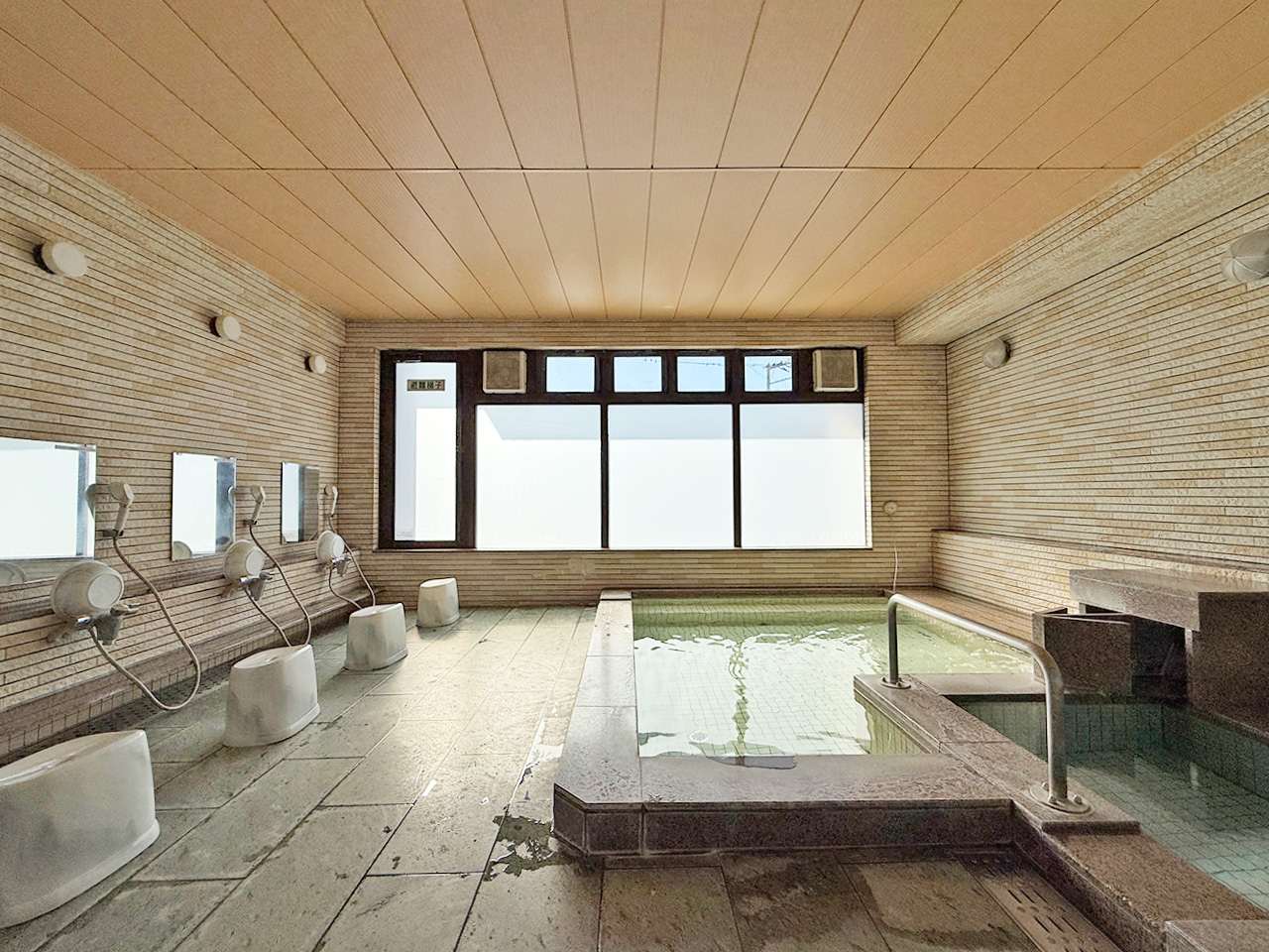 南房総市エスカール岩井9階