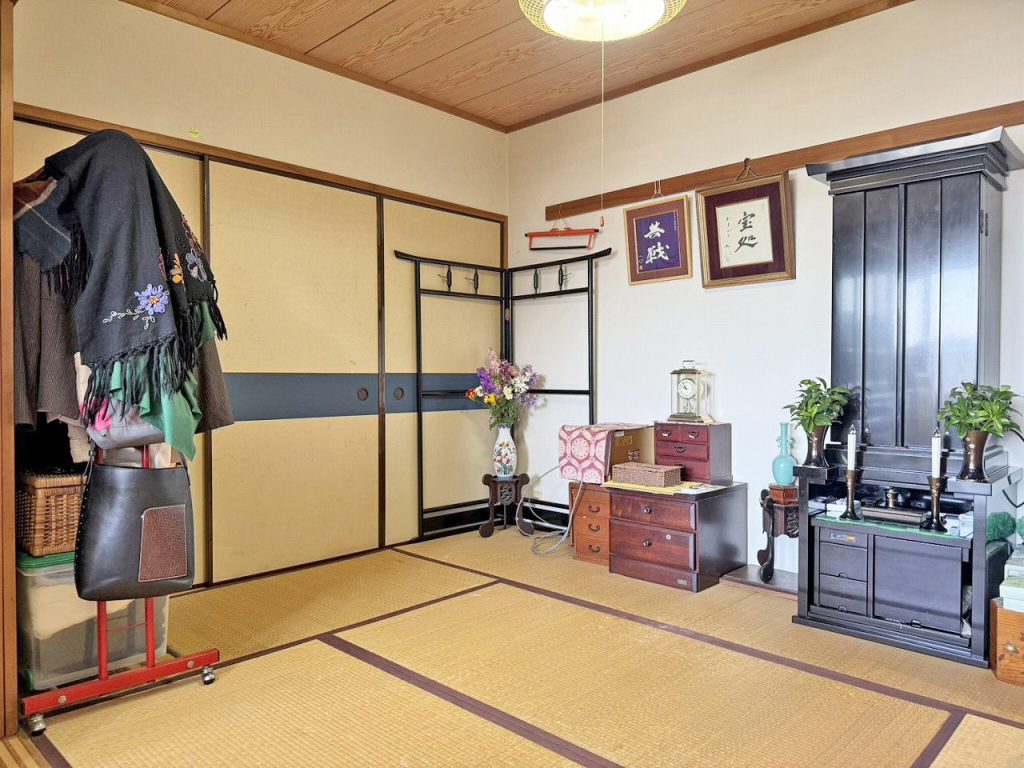 エスカール岩井1111