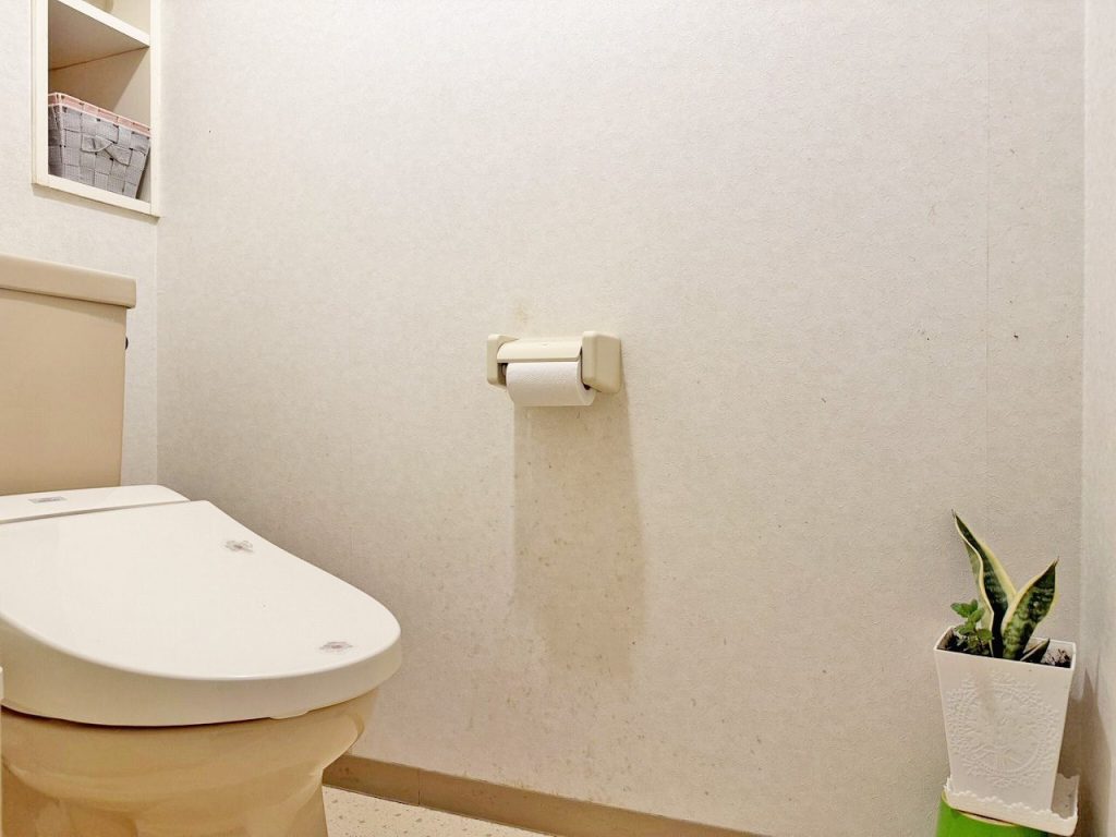 エスカール岩井1111