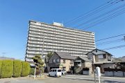 エスカール岩井808