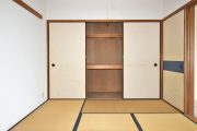 エスカール岩井808